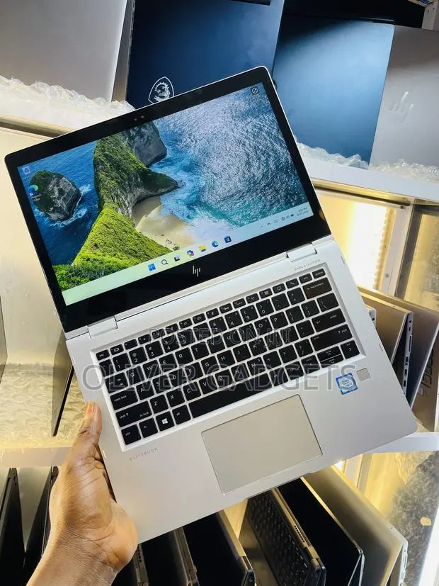 Laptop HP EliteBook x360 1030 G2 16GB Intel Core i7 SSD 256GB · Photo 1