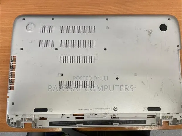 HP 15-P Cd Silver Housing · Photo 1