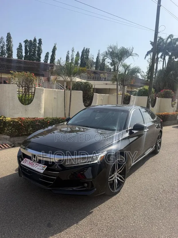 Honda Accord Touring 2.0T 2021 Black · Photo 1