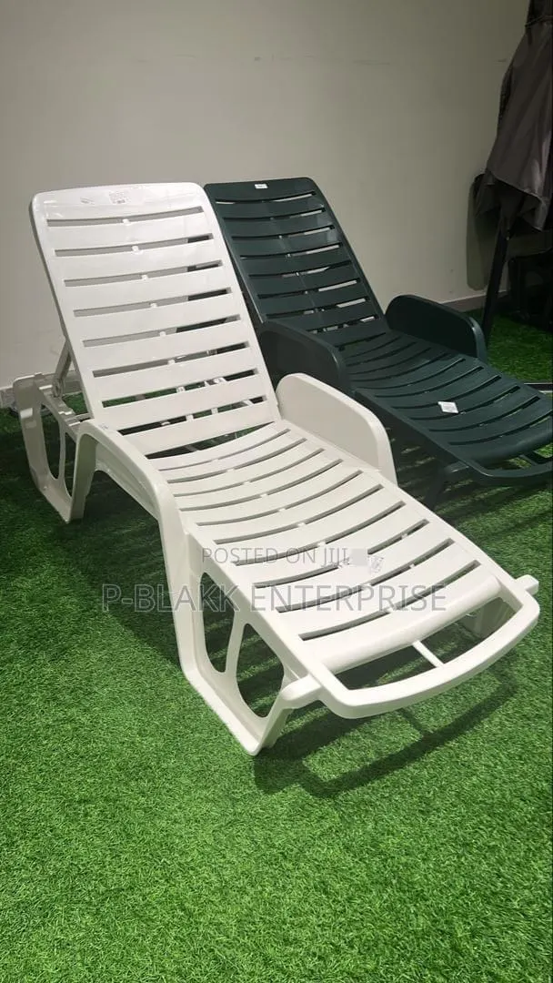 Adjustable Swimming Pool Chair Durable · Photo 1