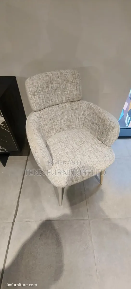 Modern Armchair/ Dining/Office · Photo 1