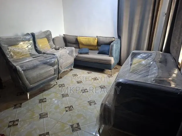 Sofa Set for Sale in Tamale · Photo 1