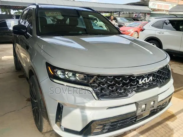 Kia Sorento 2023 Gray · Photo 1