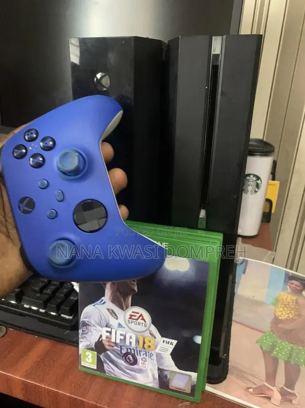 Neat Uk Used Xbox One With Controller · Photo 1