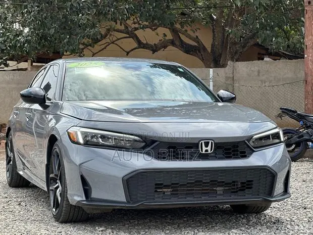 Honda Civic 2025 Gray · Photo 1