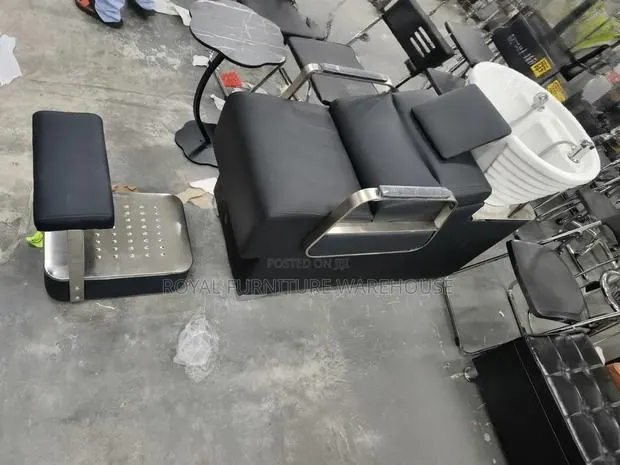 Semi-Reclining Salon Shampoo Backwash Unit and Chair Set · Photo 2