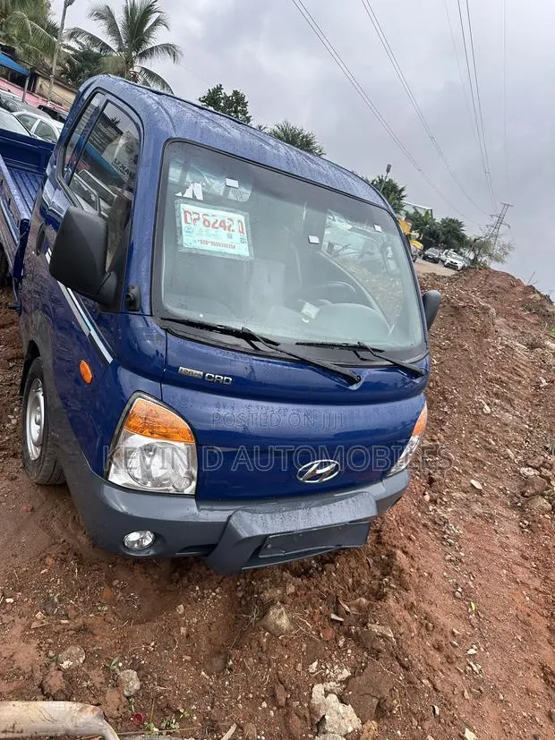Hyundai Porter 11 Truck · Photo 1