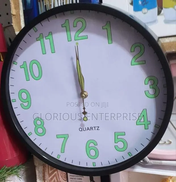 Classic Watch · Photo 1