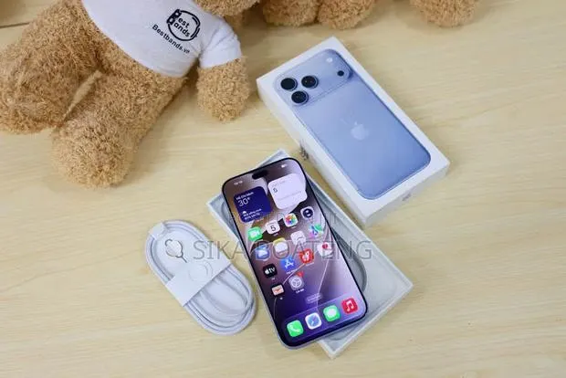 New Apple iPhone 18 Pro Max 256 GB Blue · Photo 1