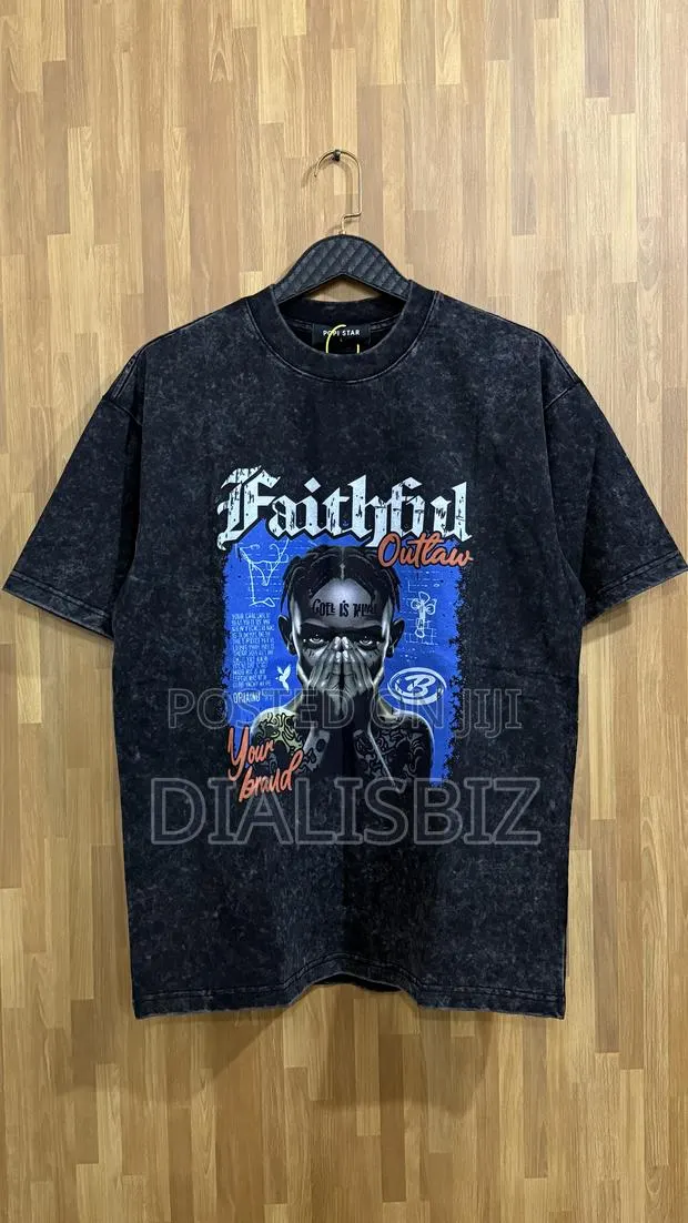 Casual Tshirts · Photo 1