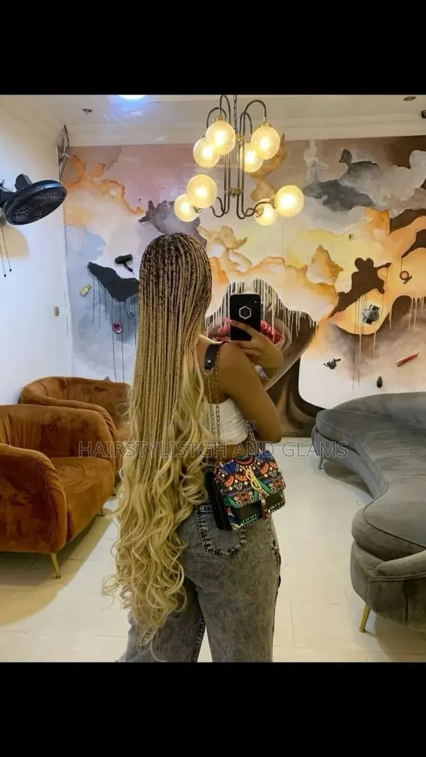 Knotless French Curls · Photo 1