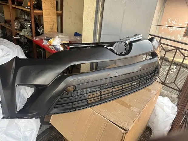 Rav4 2016-2017 Front Bumper Complete · Photo 1