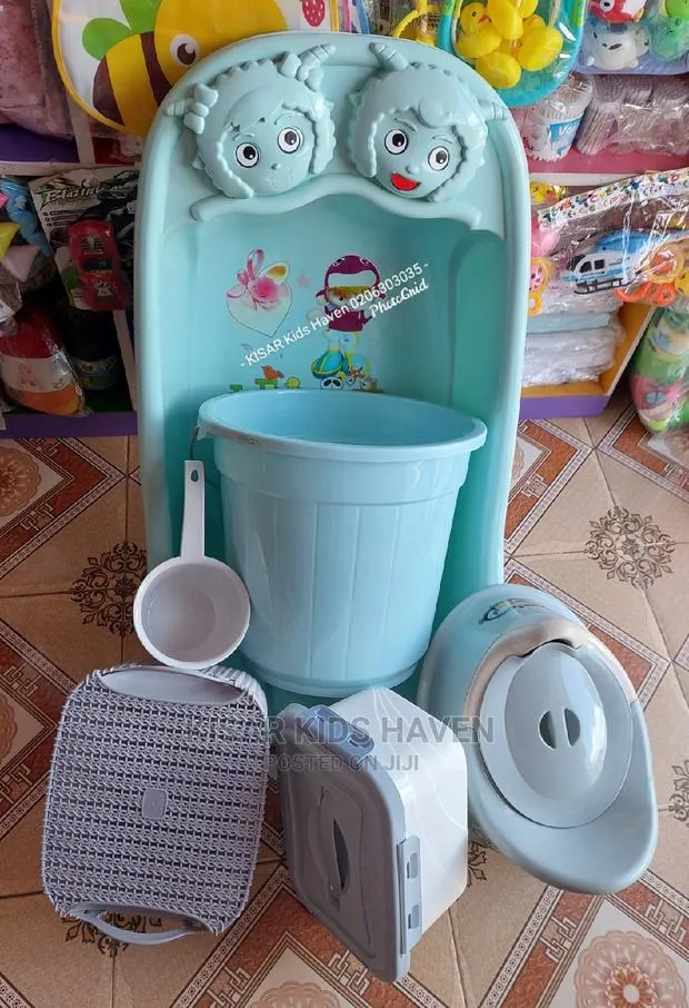 Six Pieces Baby Bath Set · Photo 1