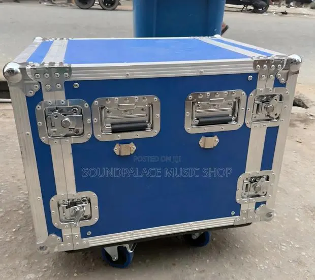 10U Professional Rack Flight Case · Photo 1