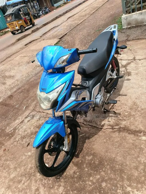 Motorcycle 2020 Blue · Photo 1