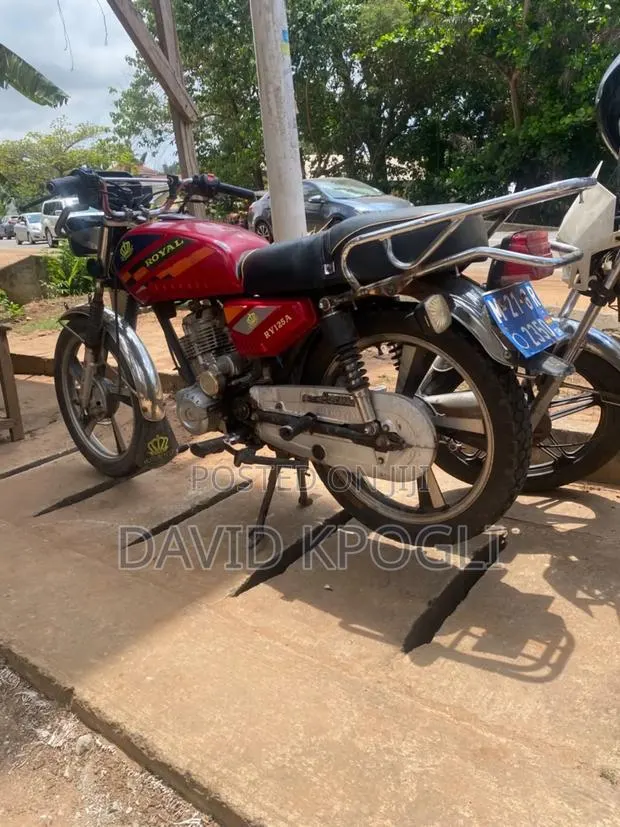 Royal Motorcycle 2021 Red · Photo 1
