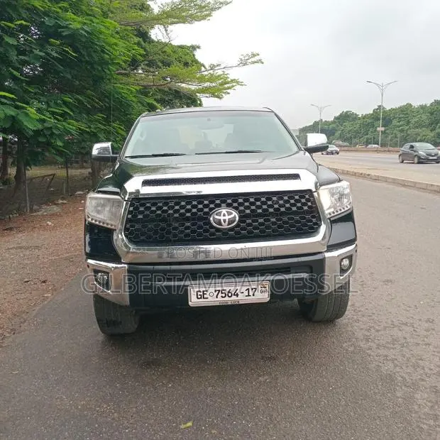 Toyota Tundra 2017 Black · Photo 1