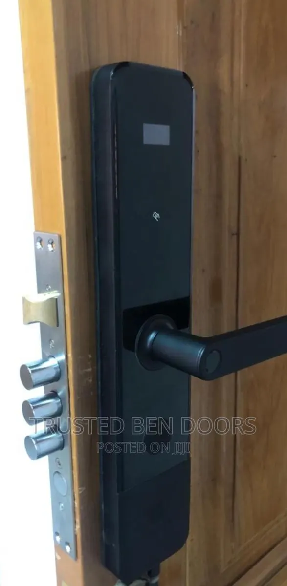 Paladin Smart Lock [Swipe Card+Fingerprint+Passcode+Key] · Photo 1