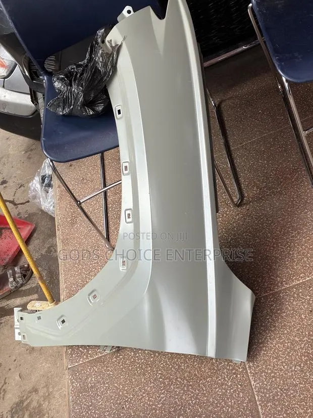 Fender Tucson 2022-2024 · Photo 1