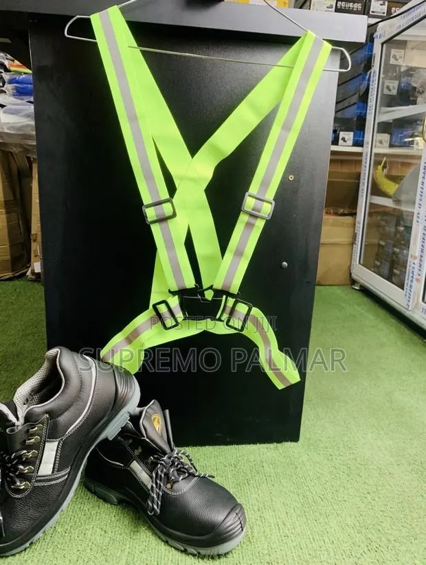 High Visibility Reflective Safety Harness -Work Belt Adjustable Straps · Photo 1