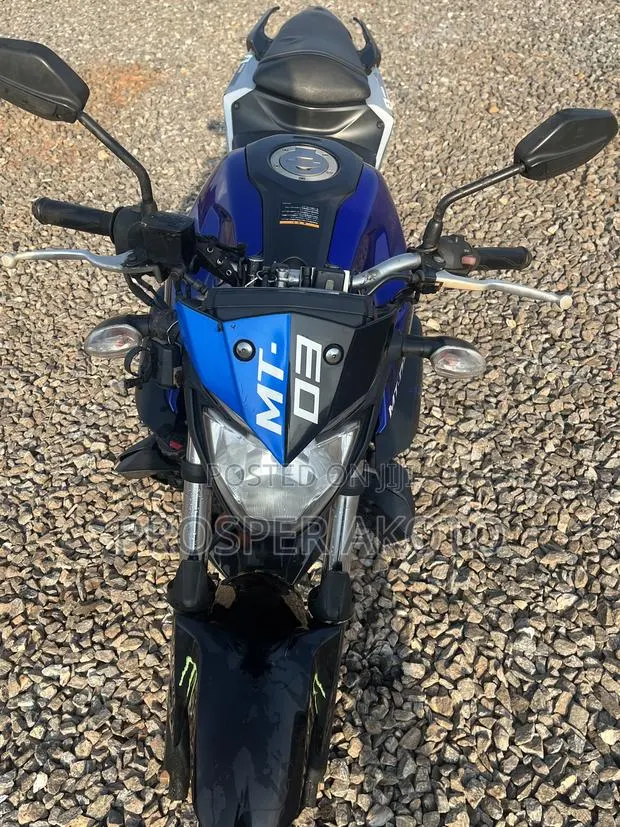 Yamaha 2020 Blue · Photo 1