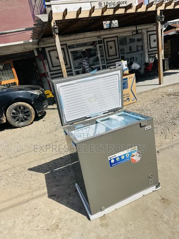 Shop the New 200L Chest Freezer Single Door Pearl · Photo 1