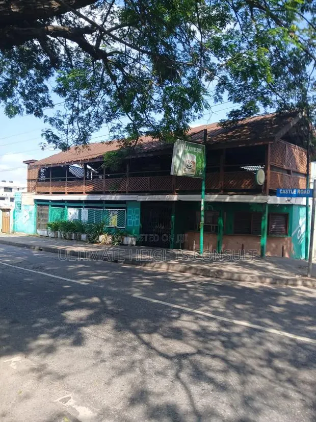 5bdrm House in Adabraka, Cathedral Area for sale · Photo 1