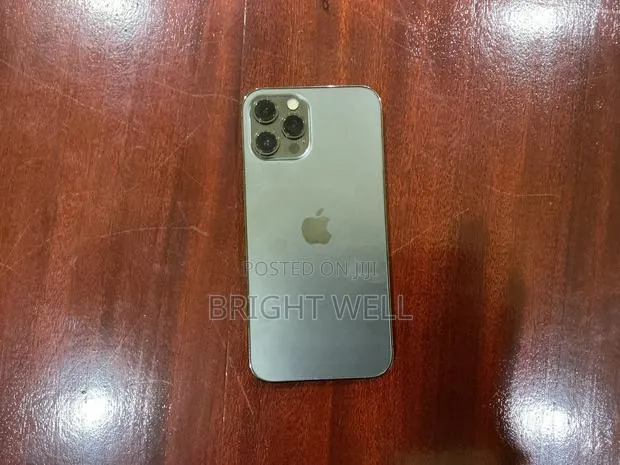 Apple iPhone 12 Pro Max 128 GB Gray · Photo 1