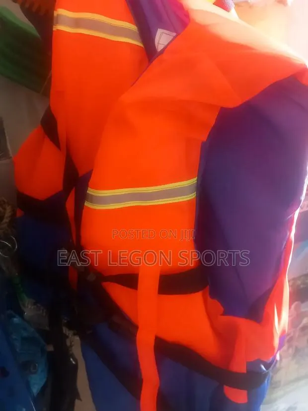 Water Boat Life Vest Swimming Pool Sea Safety · Photo 1