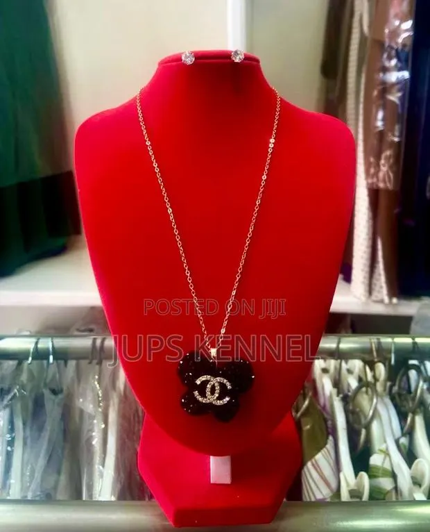 Necklace(Jewelry) · Photo 1