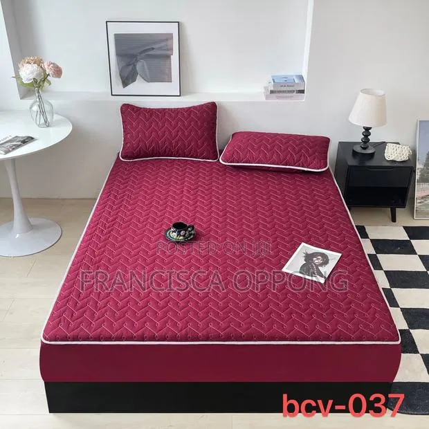 Waterproof Bed Covers · Photo 1