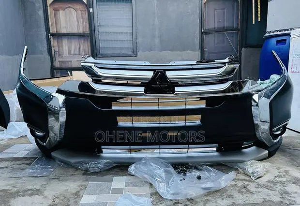 Mitsubishi Outlander 2016-2018 Front Bumper Complete Available · Photo 1