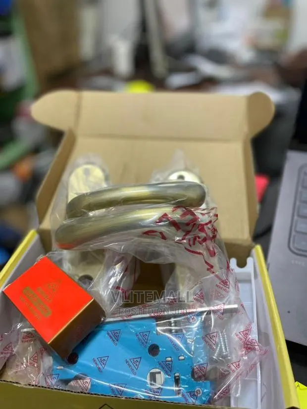 Nevevelo Luxury Door Lock (Normal Size) · Photo 1