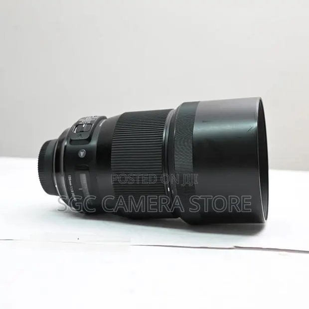 Sigma 135mm F1.8 DG Art Lens // 6-Months Warranty · Photo 3