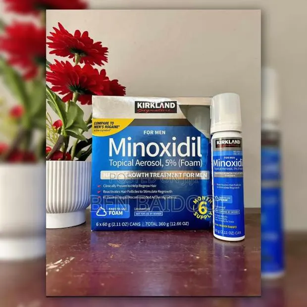 Kirkland Minoxidil Foam · Photo 1