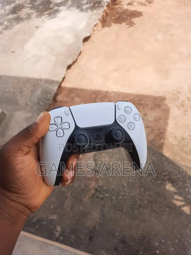 Original UK Used PS5 Controllers ( Price Per Controller) · Photo 1