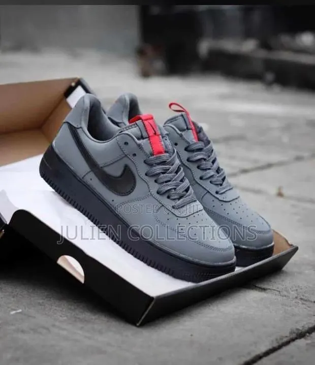 Nike Air Force · Photo 1