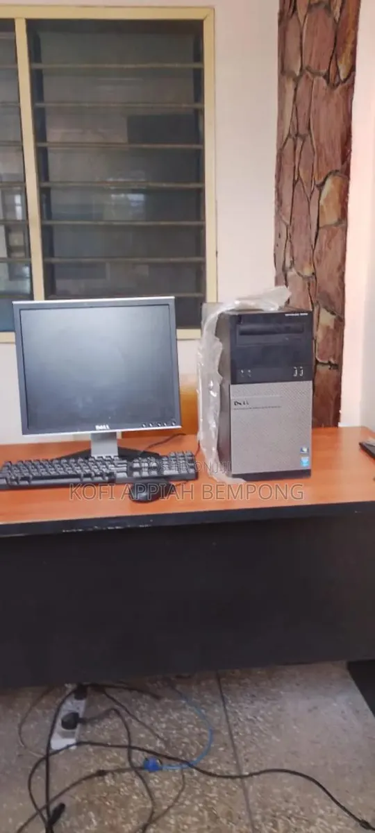 Desktop Computer Dell OptiPlex 3020 4GB Intel Core i3 HDD 250GB · Photo 1