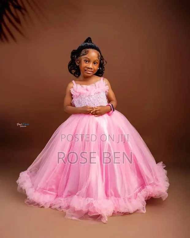Girls Custom Made Photoshoot Dresses · Photo 1