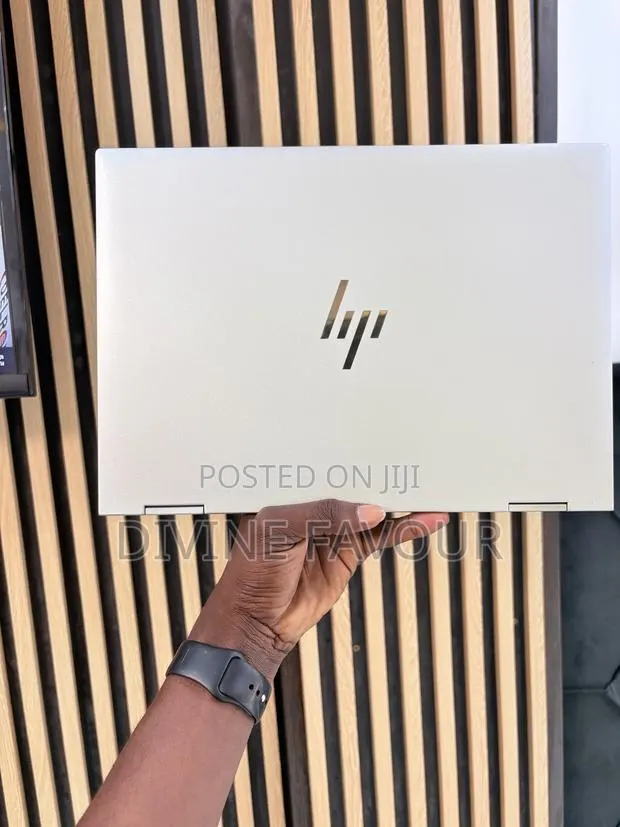 New Laptop HP EliteBook x360 1040 G9 16GB Intel Core i7 SSD 512GB · Photo 1