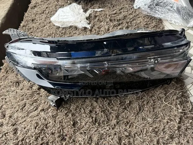 Honda CRV 2024 Headlight · Photo 1