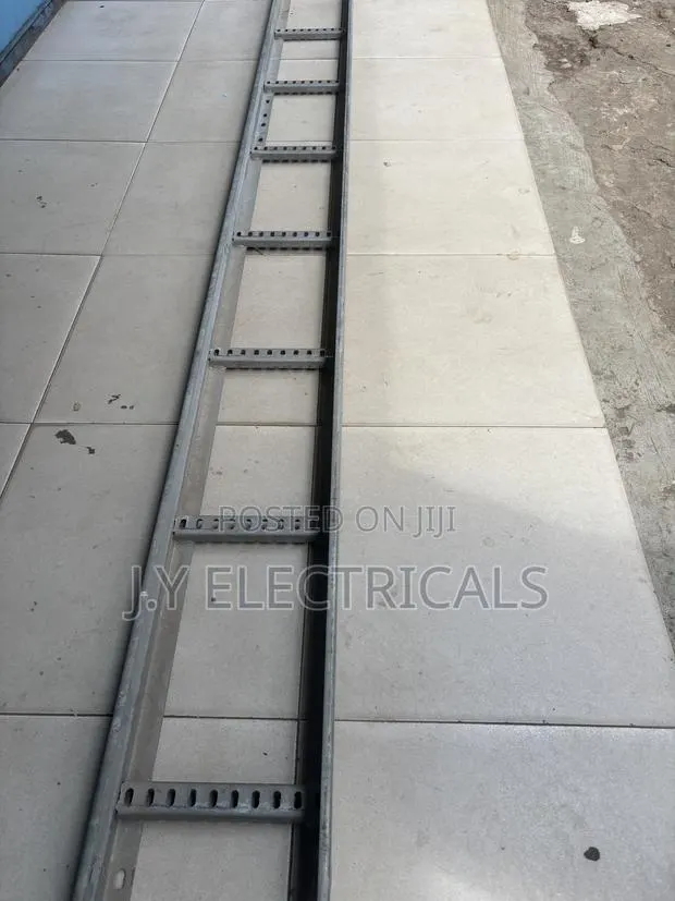 Cable Trays, Accessories and Cable Ladders · Photo 1