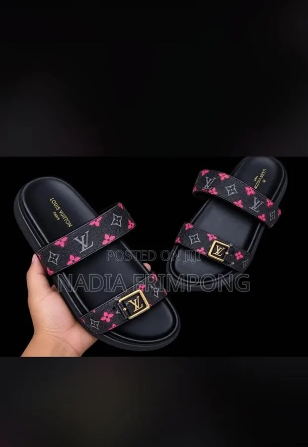 Ladies Bags&Heels · Photo 1