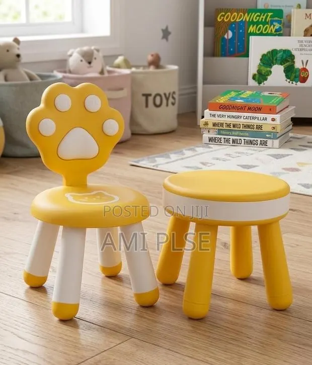 Table and Chair for Kids · Photo 2