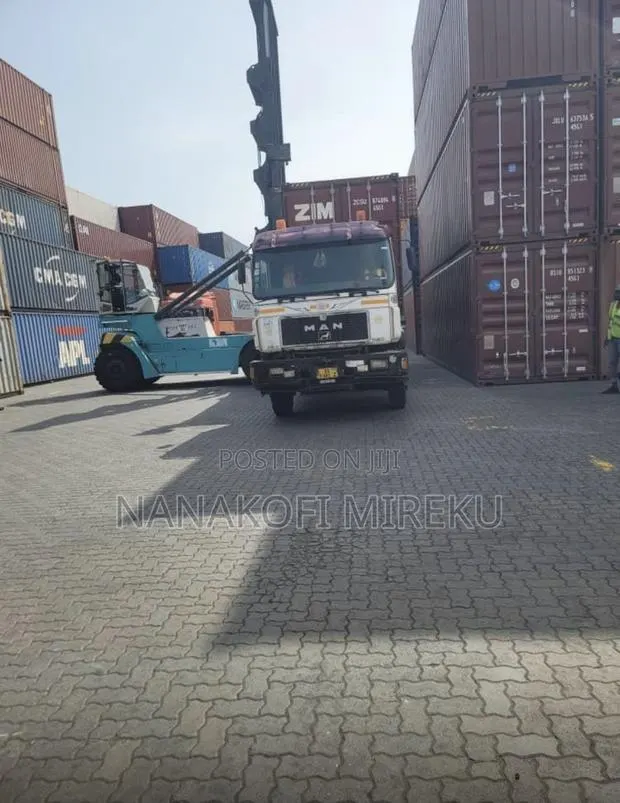 Shipping Clearing Agent · Photo 1