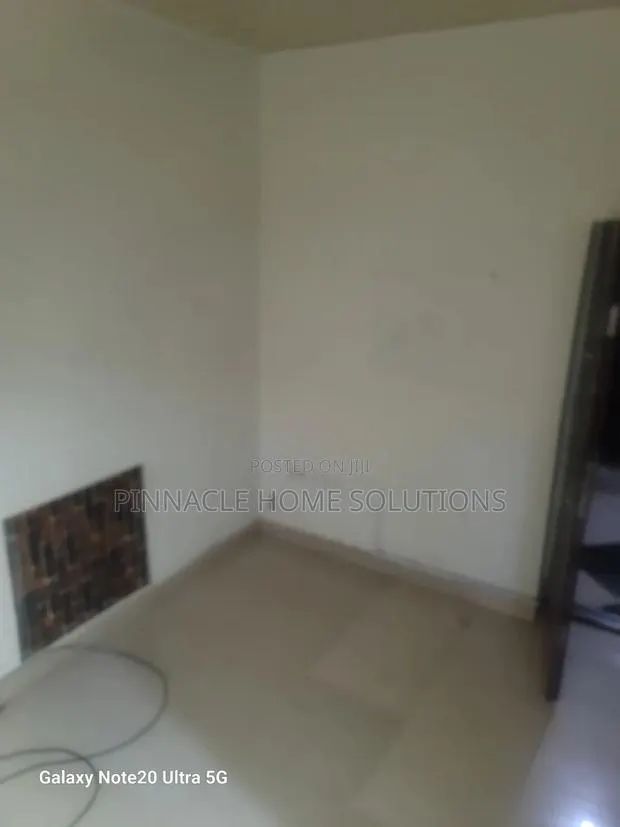 1bdrm Apartment in Batshona, Baatsona Total for rent · Photo 1