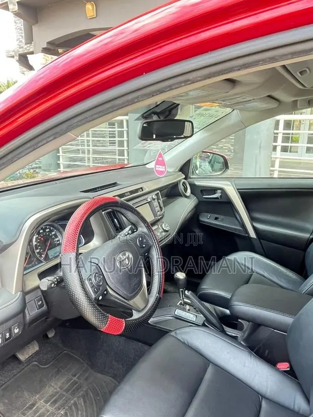 Toyota RAV4 Limited 4dr SUV AWD (2.5L 4cyl 6A) 2015 Red · Photo 1
