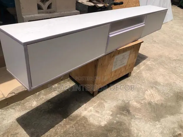 TV Console for Sale · Photo 1