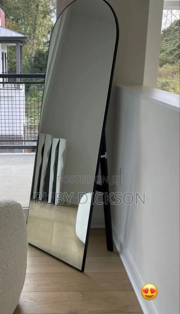 Different Mirror Sizes Available · Photo 1