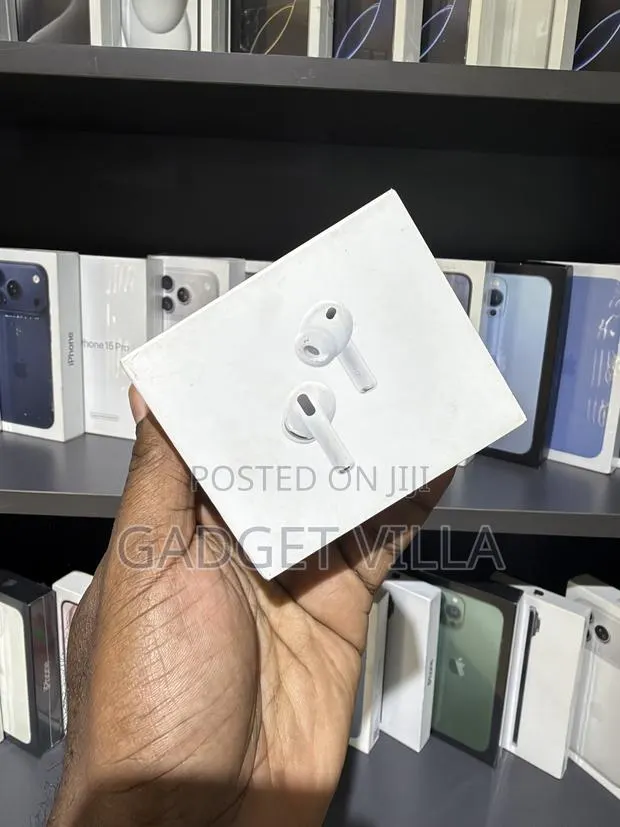 New AirPods Pro 3 · Photo 1
